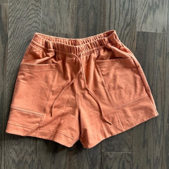 Athleta Drawstring Knit Shorts with Front Pockets - Picture 3 of 15